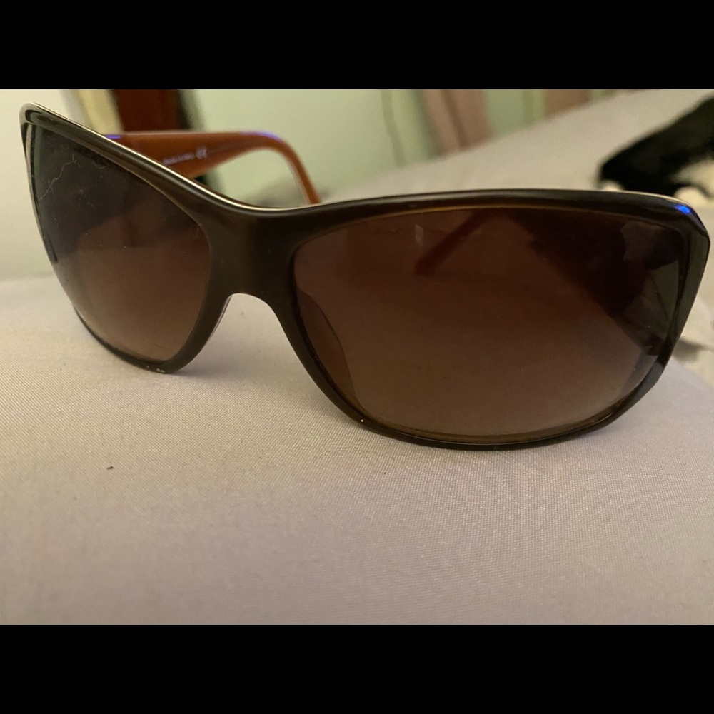 Authentic Prada sunglasses - Picture 4 of 6